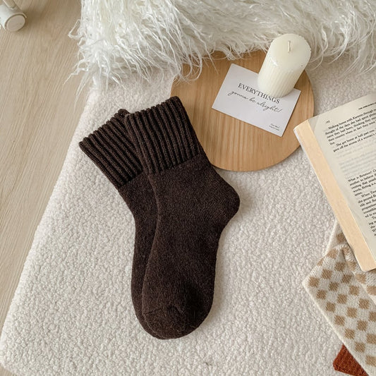 🧦 Stay Cozy & Stylish – ✨ Ultimate Thick Wool Socks – For All-Day Warmth & Comfort! ❄️