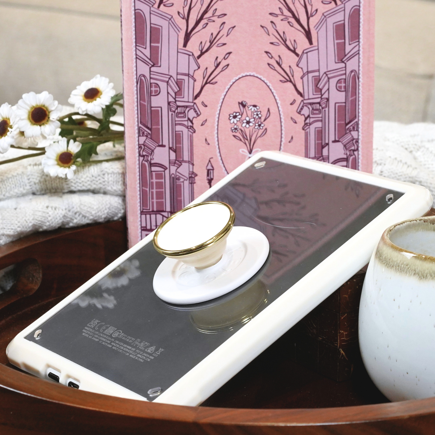 The Loveliest Kind of Sunday: Bookish Kindle Case