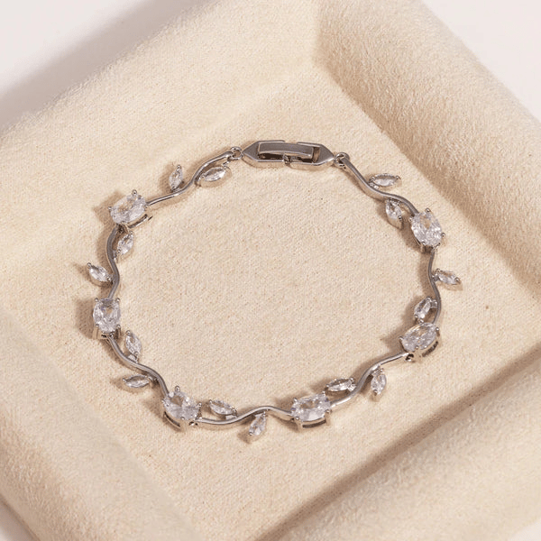 14K Gold - Dainty Rose Bracelet
