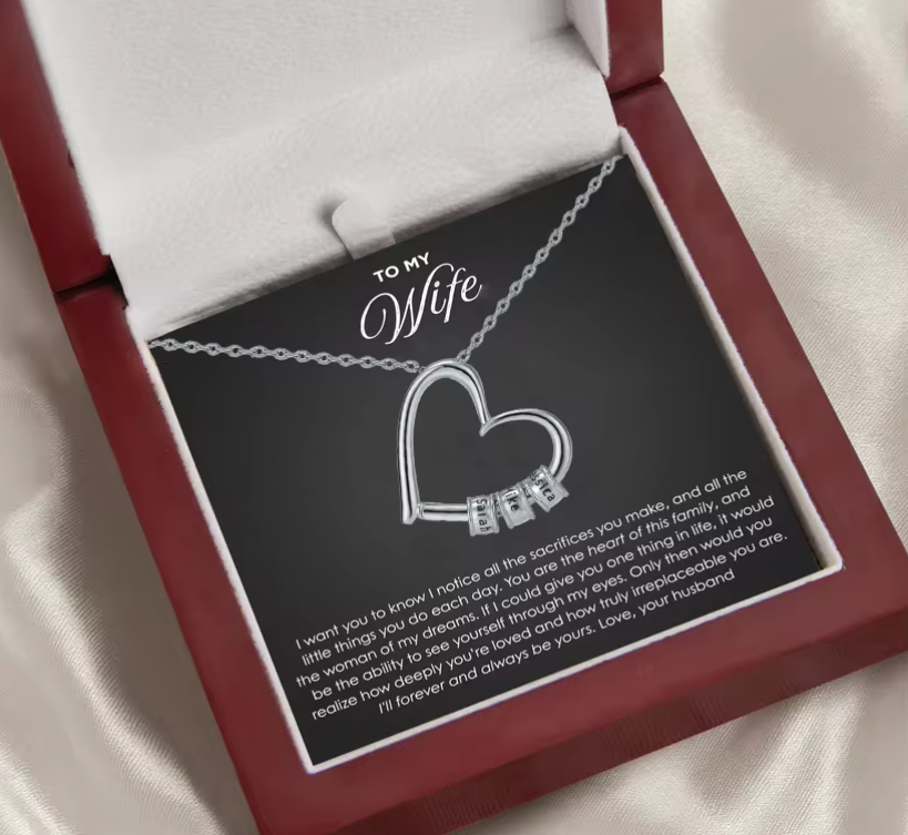 "The Heart of the Family" Necklace verdo