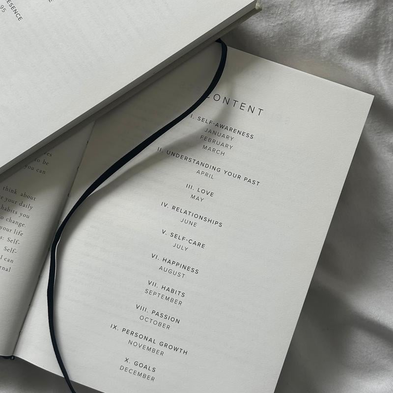 365-Day Guided Personal Growth & Self-Reflection Journal