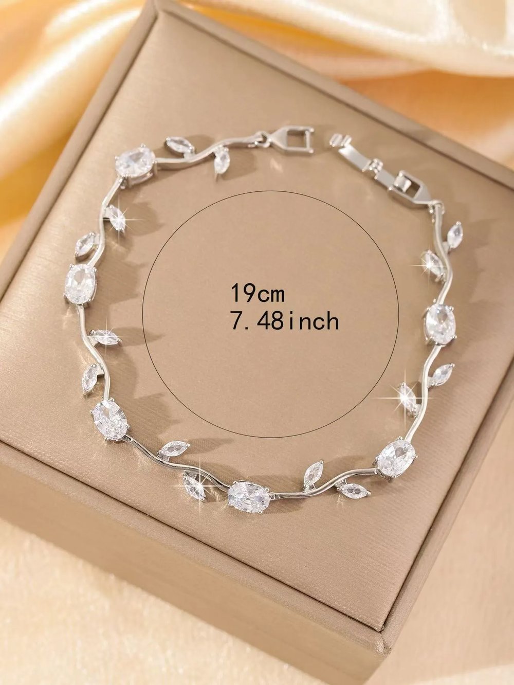 14K Gold - Dainty Rose Bracelet