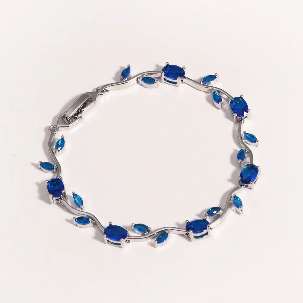 14K Gold - Dainty Rose Bracelet