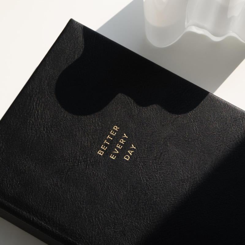 365-Day Guided Personal Growth & Self-Reflection Journal