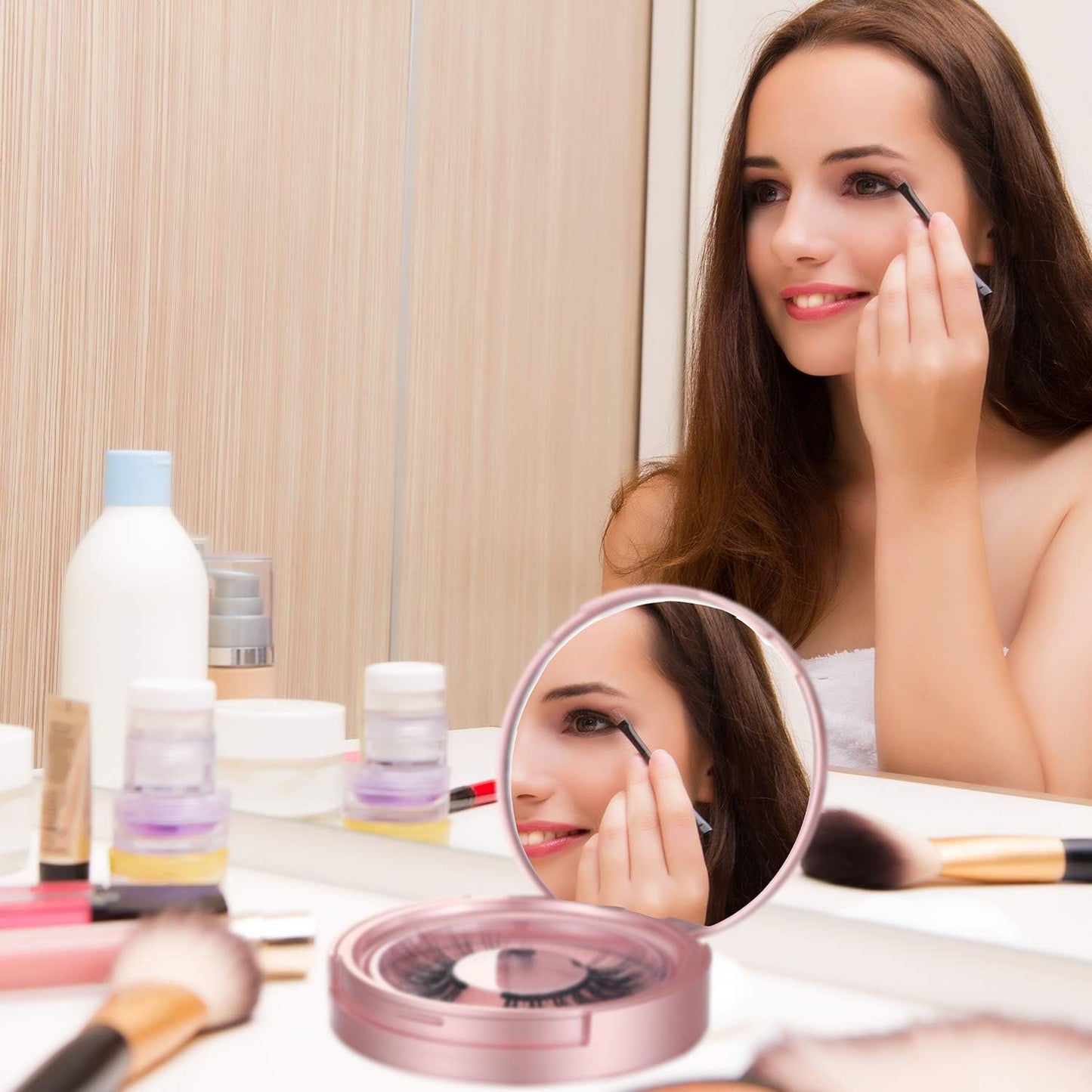 THE LASHES EVERY GIRLIE NEEDS.