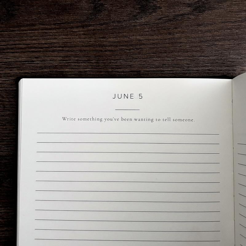 365-Day Guided Personal Growth & Self-Reflection Journal