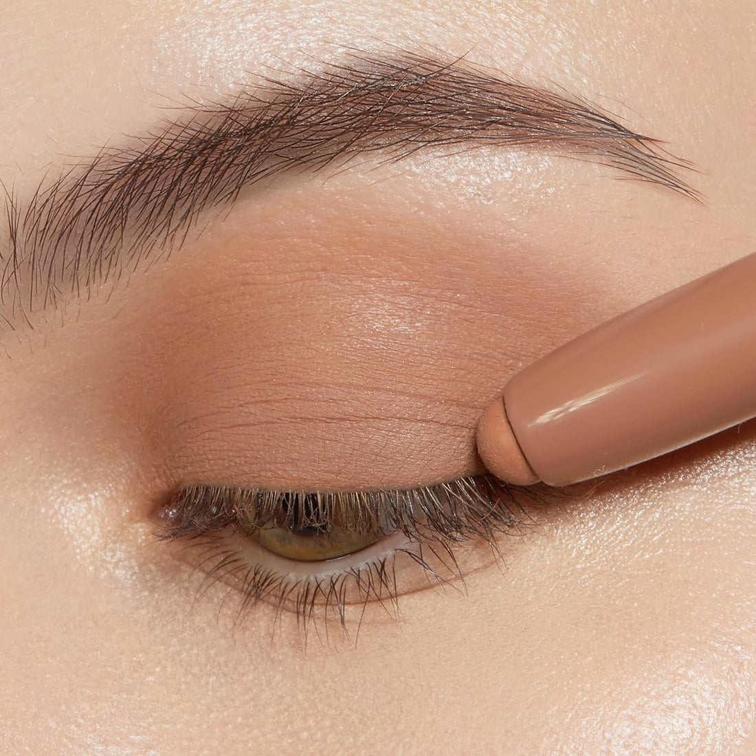 Eyeshadow Pen in Lasting Color
