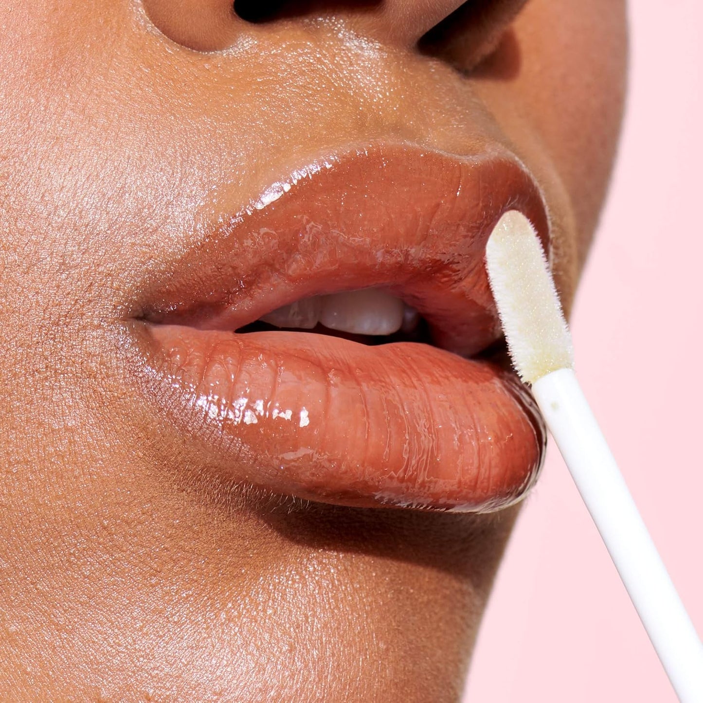Lip Lacquer, Nourishing, Non-Sticky Ultra-Shine Lip Gloss With Sheer Color, Infused With Vitamins A & E, Vegan & Cruelty-Free, Clear