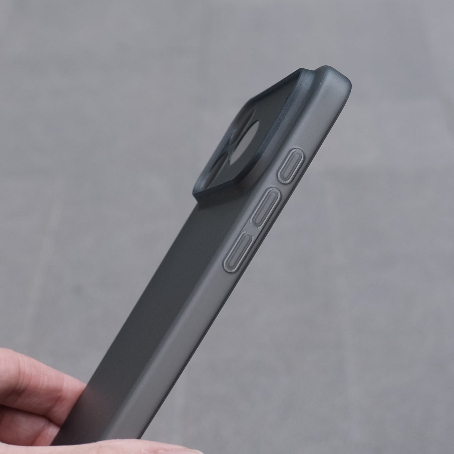 Bare Naked - for iPhone 17 Pro Max