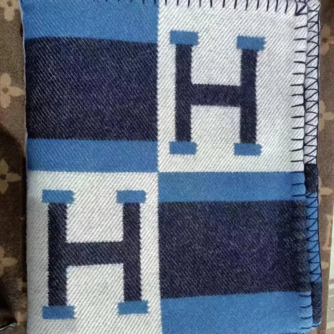 Letter Luxury Heavy Wool Cashmere Blanket Soft Warm