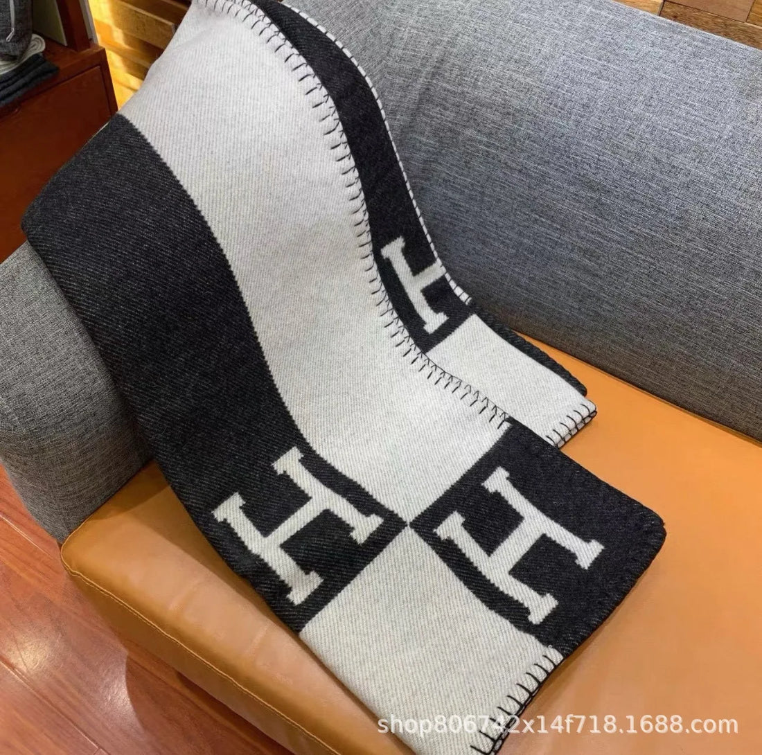 Letter Luxury Heavy Wool Cashmere Blanket Soft Warm
