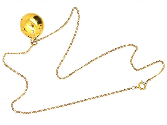 18K gold Freemason ball, with 18K gold chain
