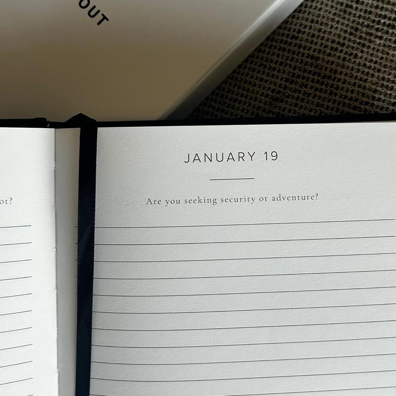 365-Day Guided Personal Growth & Self-Reflection Journal