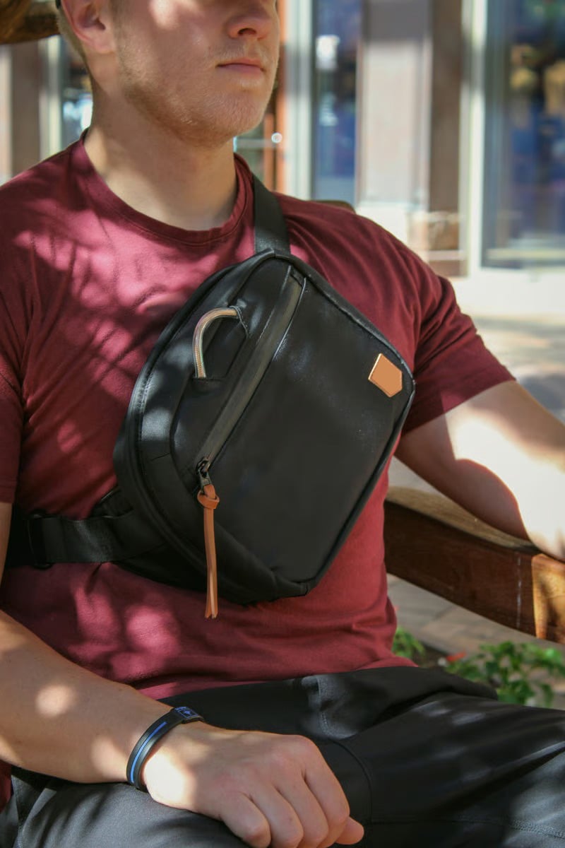 Gunslinger-Magnetic quick-release gun bag