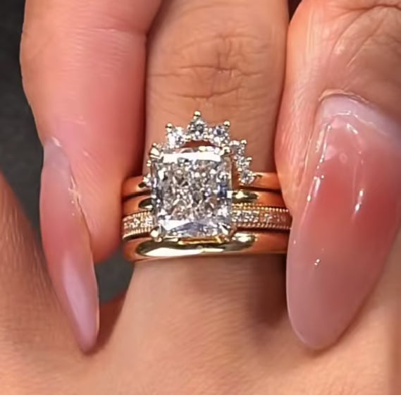 💍4-Piece Stackable Ring Set